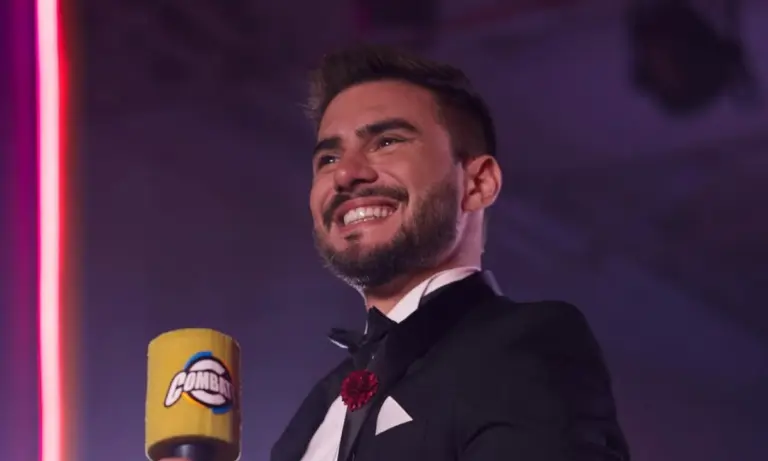 Carlos Scavone lanza contundente mensaje sobre la amistad en el medio artístico