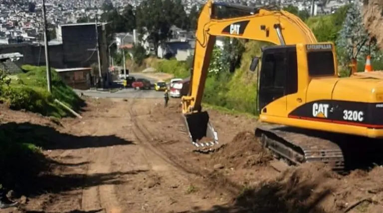 Nueva obra vial mejora accesibilidad en Quito