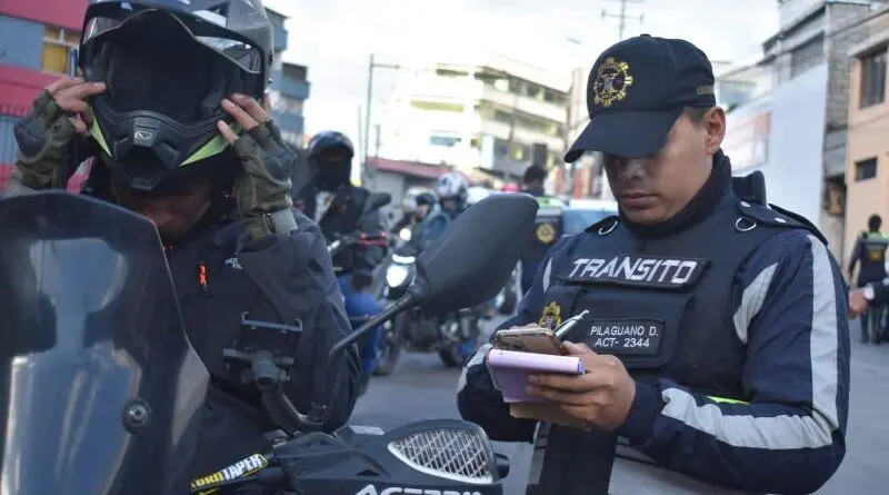 Controles de movilidad en motocicletas en Quito- Últimas noticias Ecuador