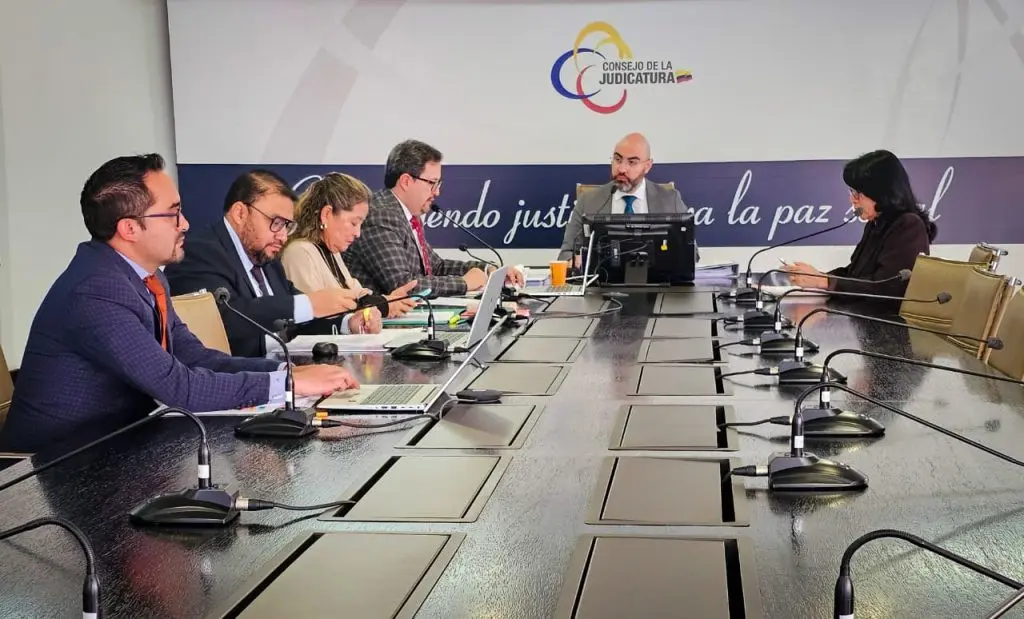 Un juez destituido por corrupción en el escándalo del caso Purga- Últimas noticias Ecuador