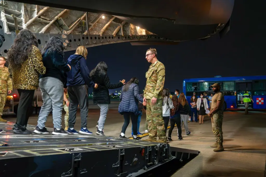 Ecuador enfrenta dilema migratorio: ¿aceptar deportados de EE.UU. o proteger su soberanía?- Últimas noticias Ecuador