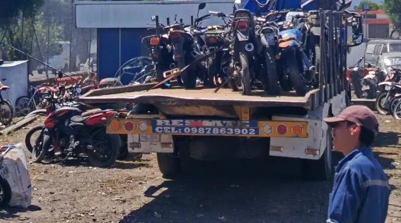 AMT chatarriza más de mil vehículos en la ciudad- Últimas noticias Ecuador