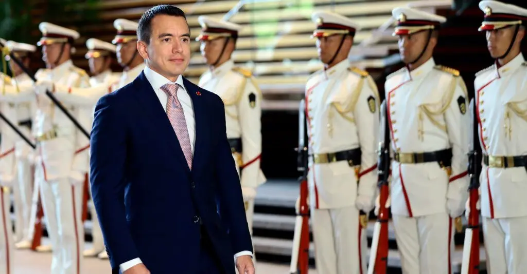 Noboa plantea revolucionar el sistema crediticio ecuatoriano- Últimas noticias Ecuador