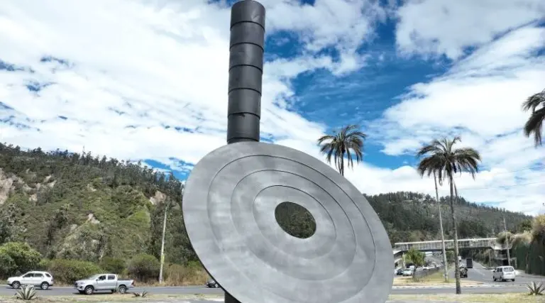 Rehabilitan 10 esculturas emblemáticas en Quito