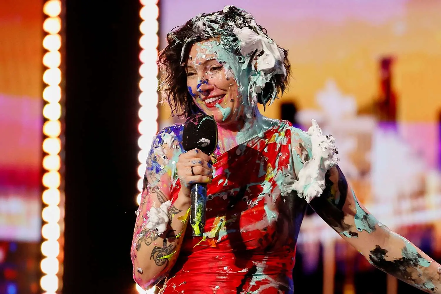 Un espectáculo de paintball inesperado estalla en America