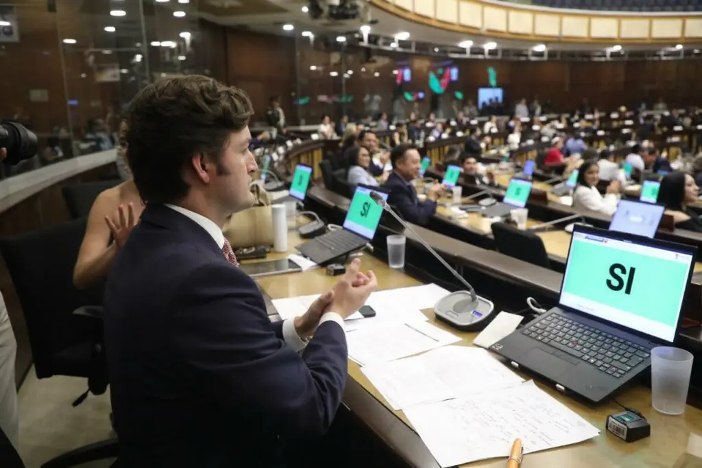 La Asamblea Revoluciona Ecuador: Fin de los Fondos Partidarios Inminente!- Últimas noticias Ecuador