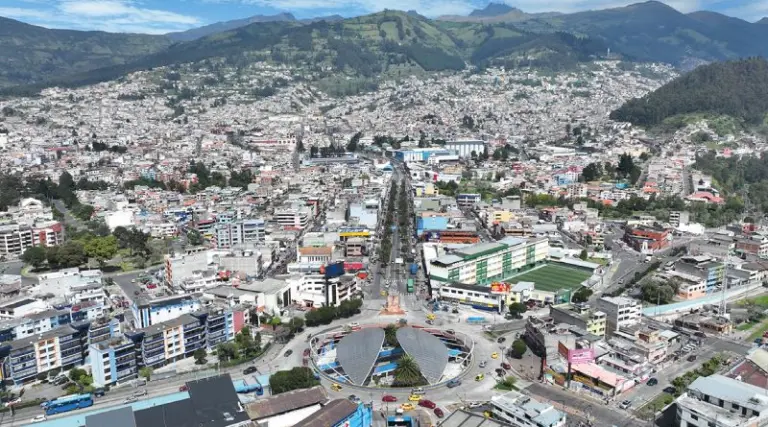 Incremento de vientos eleva riesgo de incendios en Quito