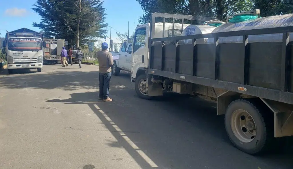 Escándalo en Cañar: ¿Estás seguro que consumes leche de calidad?- Últimas noticias Ecuador