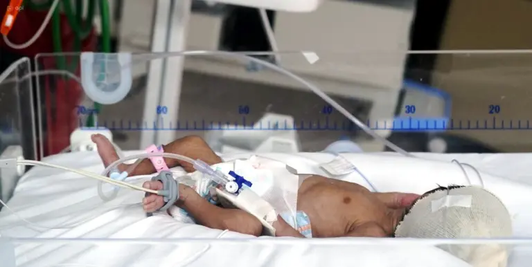 Escalofriante tragedia en Ecuador: 12 recién nacidos muertos en hospital