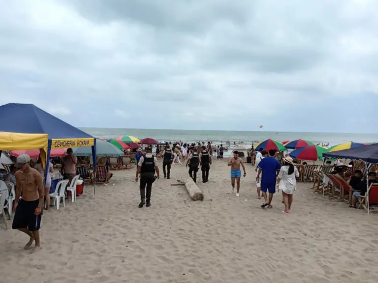 Esmeraldas florece: el turismo genera 3 millones en un feriado sorprendente