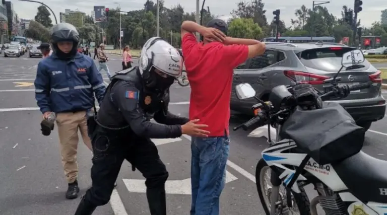 Operativos de control en espacios públicos en Quito