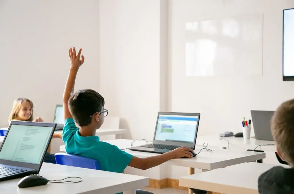 ¡Estudiantes de Ecuador regresan a clases con un nuevo calendario escolar impactante!- Últimas noticias Ecuador