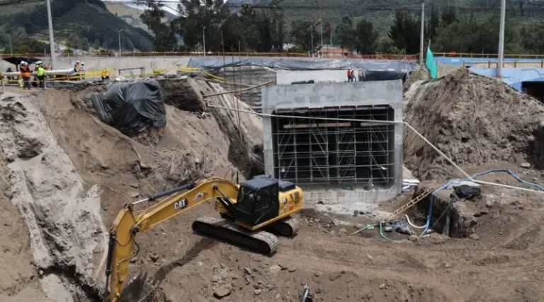 Avances en construcción de intercambiador Mariana de Jesús