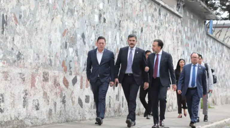 Alcaldes de ciudades ecuatorianas se reúnen en Cancillería