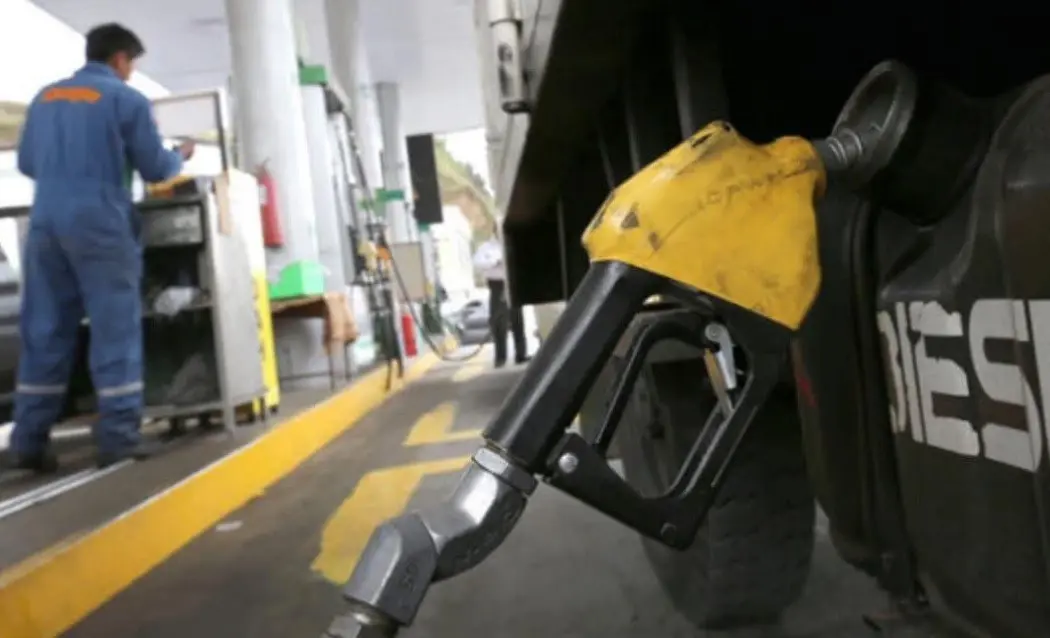 El diésel sube y el Gobierno garantiza transporte asequible- Últimas noticias Ecuador