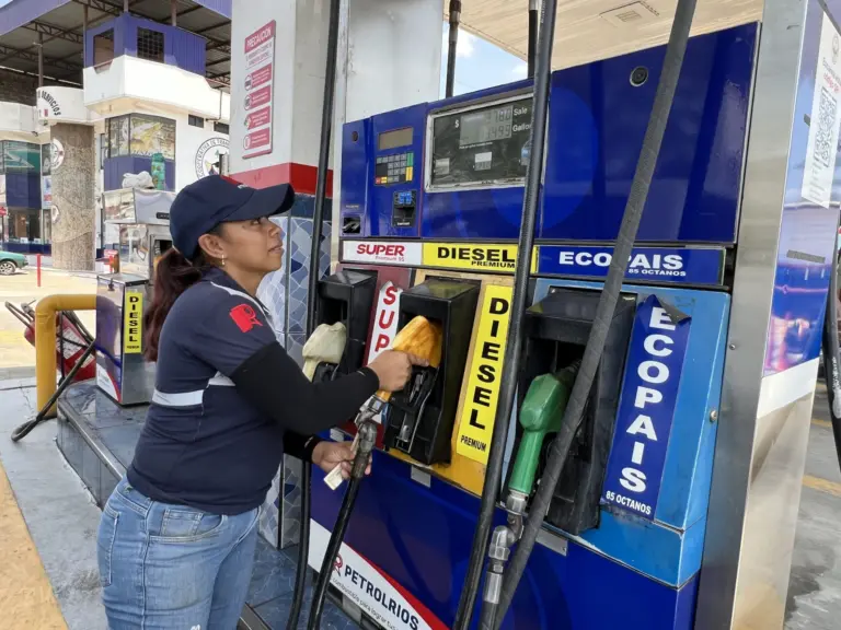 Transporte en Ecuador al borde del colapso económico
