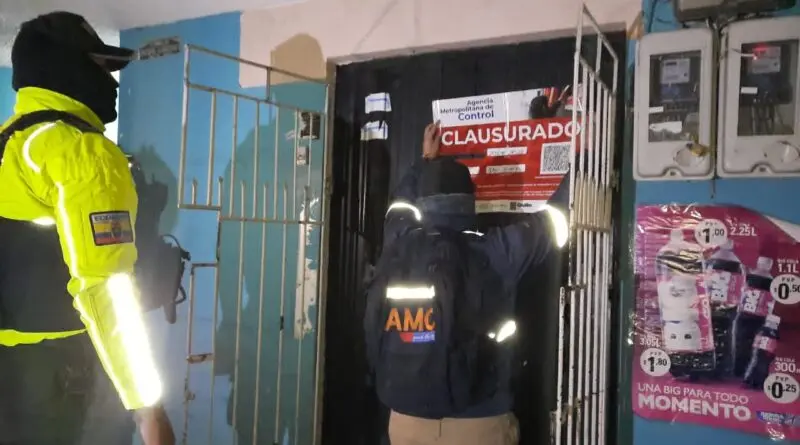 Clausuran licorería en Quito por alcohol ilegal- Últimas noticias Ecuador