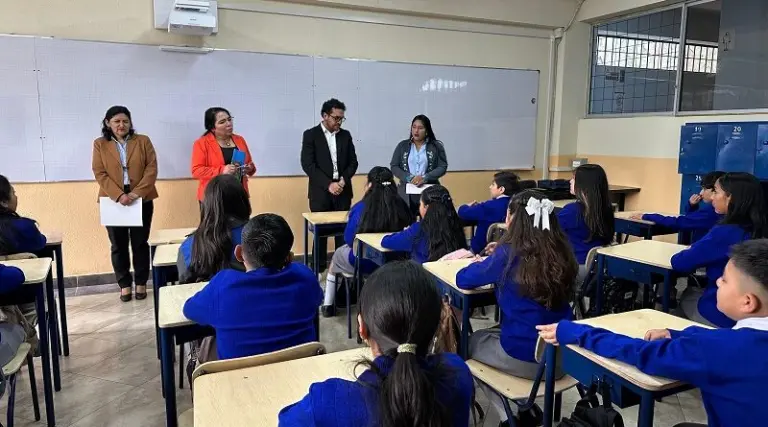 Educación sexual reduce embarazos adolescentes en Quito