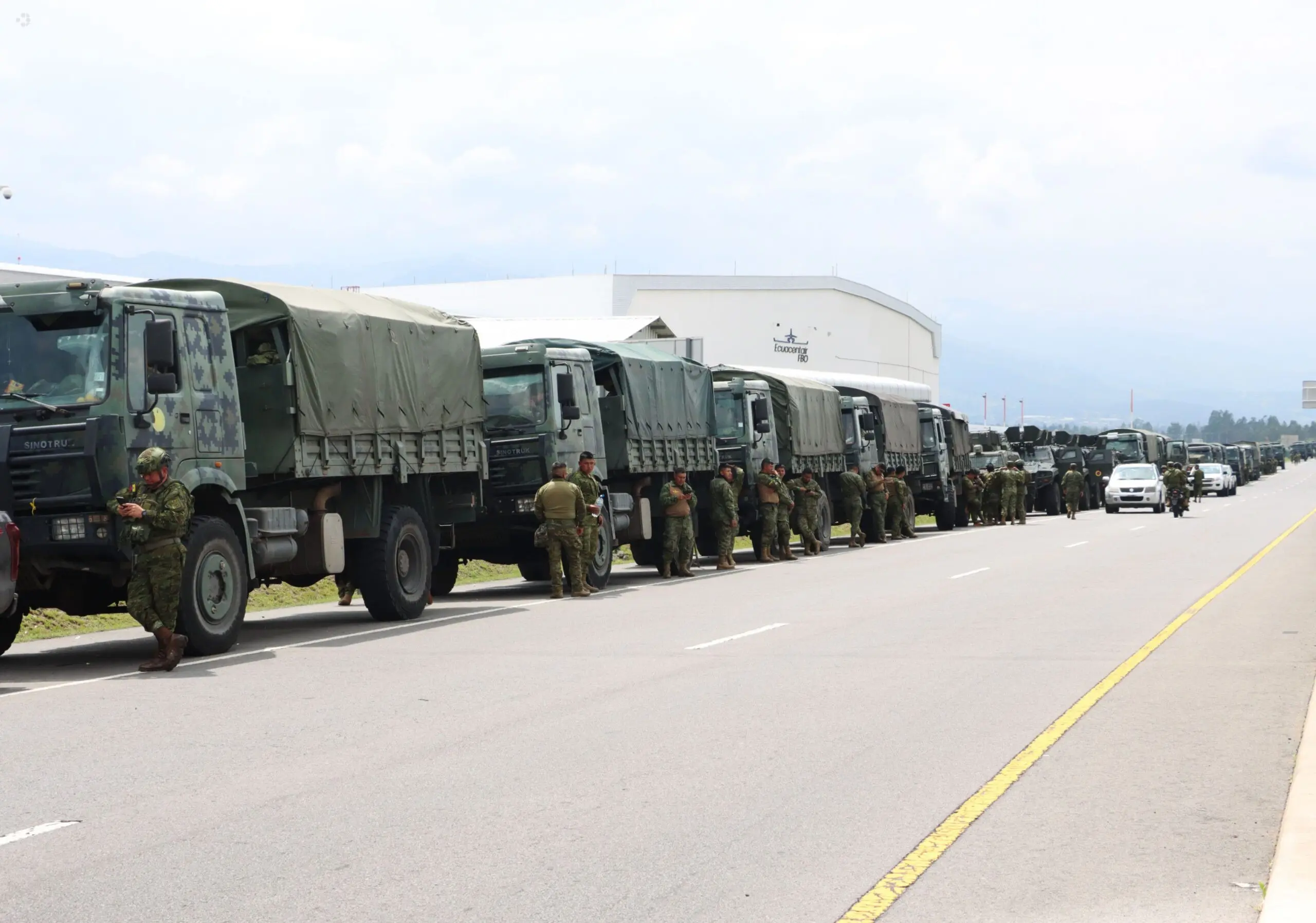 Operativo militar en Imbabura para abrir carreteras bloqueadas- Últimas noticias Ecuador