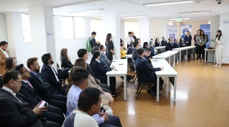 Nueva Escuela Registral Mejora Trámites en Quito- Últimas noticias Ecuador