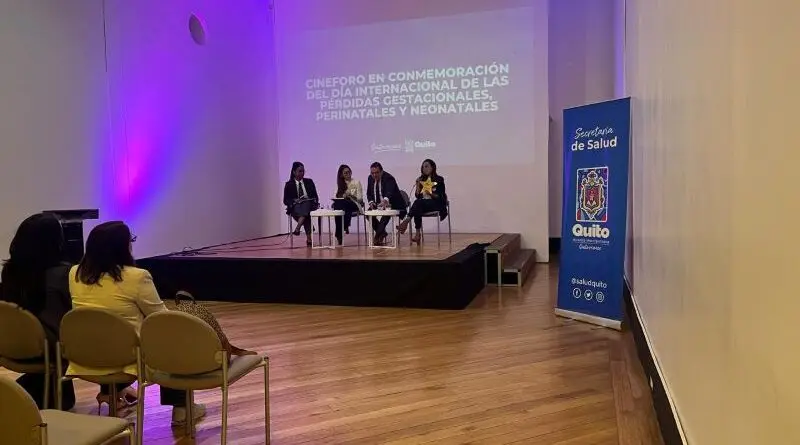 Quito recuerda a bebés perdidos con la Ola de Luz- Últimas noticias Ecuador