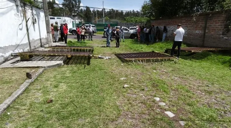 Operativo municipal restaura libre tránsito en Conocoto- Últimas noticias Ecuador