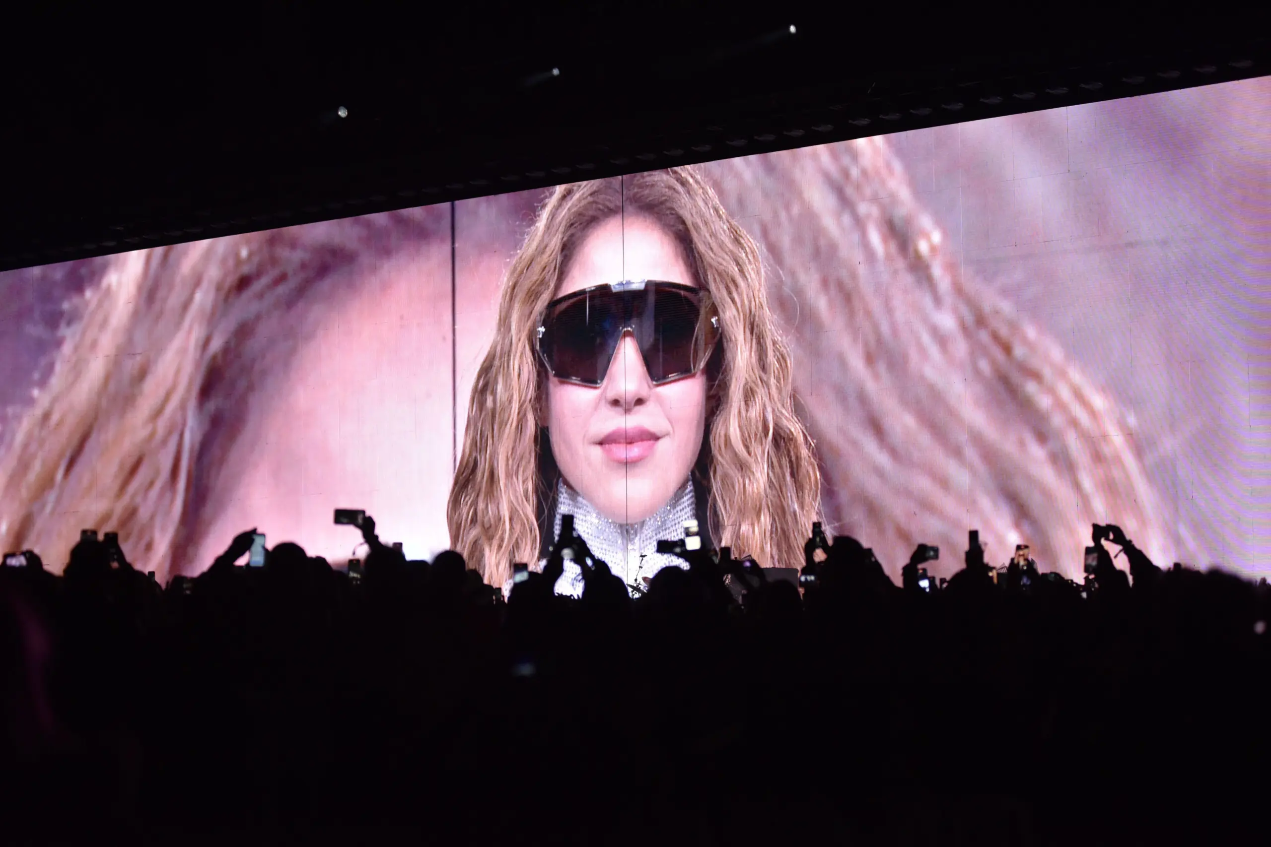 Detenidos intentan colarse al concierto de Shakira en Quito con disfraces- Últimas noticias Ecuador