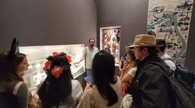 Explorando la Cultura en Museos de la Ciudad