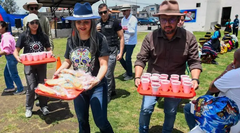 Encuentro comunitario celebra la colada morada en Quito- Últimas noticias Ecuador