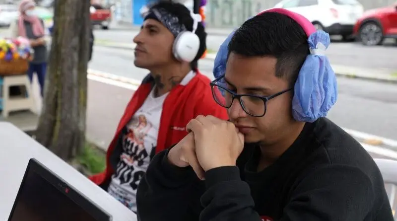 Estudiantes reflexionan sobre violencia contra la mujer- Últimas noticias Ecuador