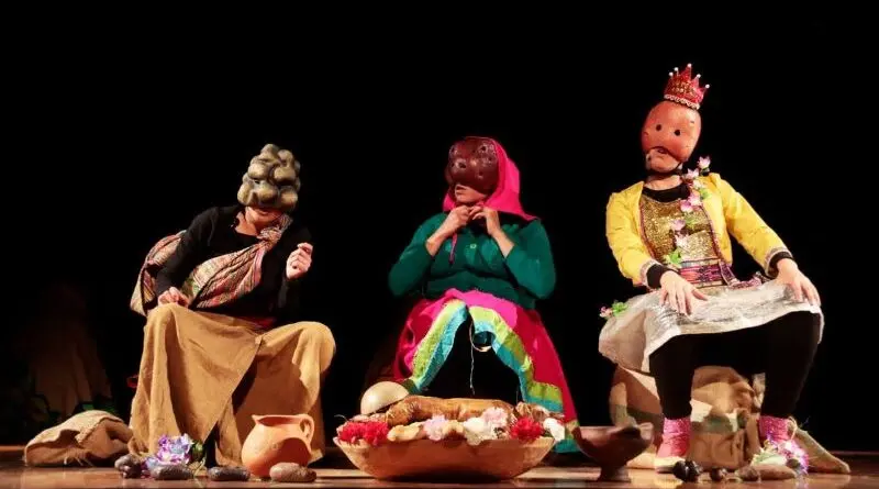 Se Estrena Obra de Teatro sobre la Papa en Quito- Últimas noticias Ecuador