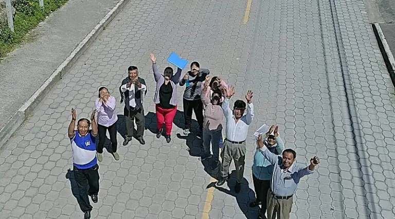 Quito entrega 2000 títulos de propiedad en celebración