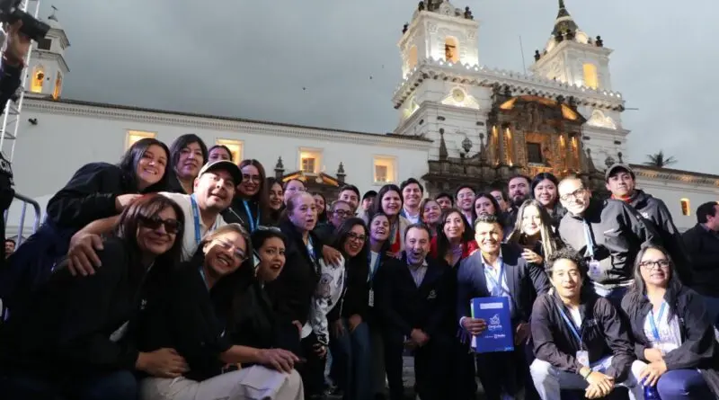 Entrega de títulos de propiedad beneficia a familias en Quito- Últimas noticias Ecuador