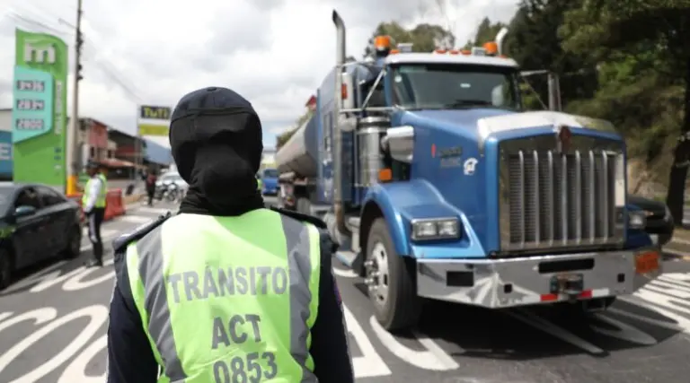 Operativos de control de tránsito en Quito