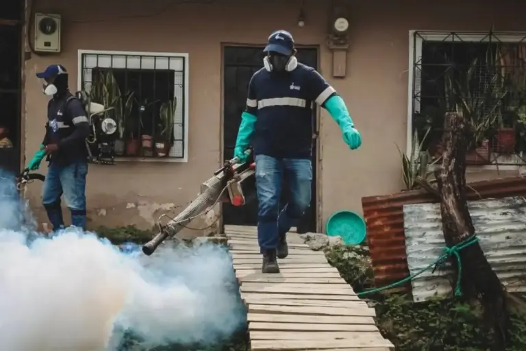 Guayaquil Lucha Contra el Dengue en Temporada Lluviosa