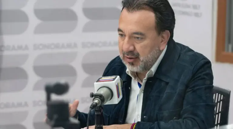 Alcalde informa sobre obras y reforma al COOTAD