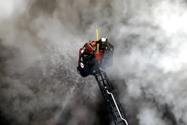 Incendio Masivo en el Centro de Guayaquil