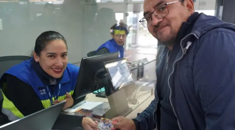 Inicia entrega gratuita de Tarjeta Ciudad en Quito