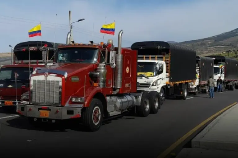 Transportistas de Carchi protestan por aranceles