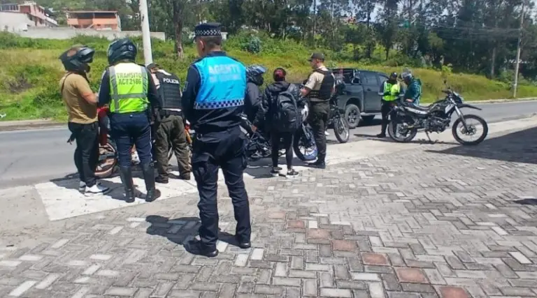 Operativos municipales retiran armas blancas en Quito