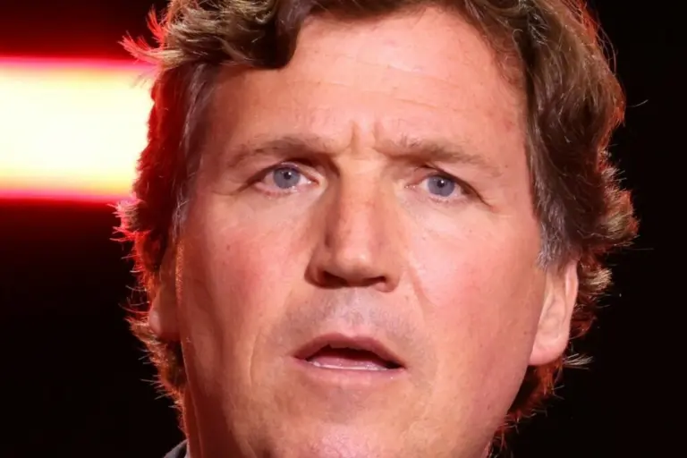 Tucker Carlson en el ojo del huracán político