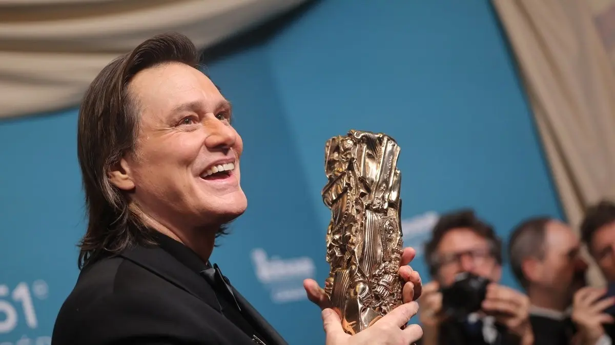 Jim Carrey sorprende en los Premios César, pero no todos creen en su autenticidad- Últimas noticias Ecuador