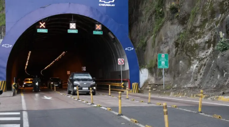 Optimización del tránsito en el Túnel Guayasamín