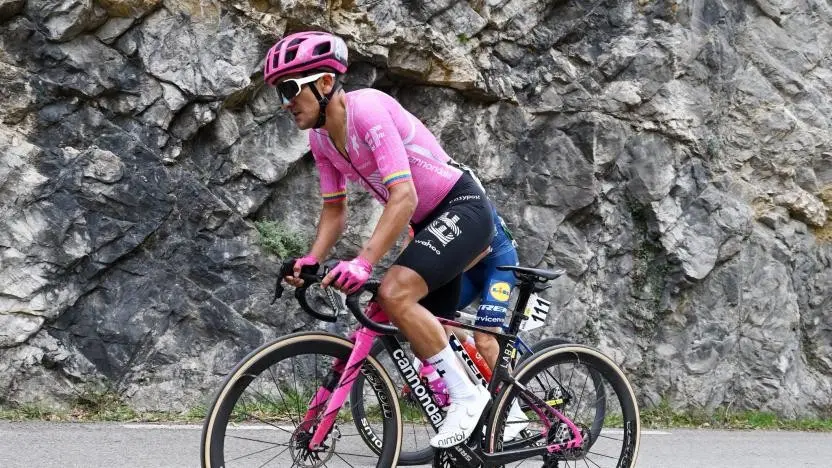 Carapaz brilla en Cataluña antes del Giro- Últimas noticias Ecuador