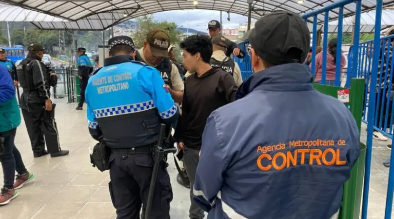 Operativos en transporte municipal generan importantes decomisos