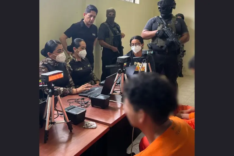 Ecuador completa censo penitenciario nacional