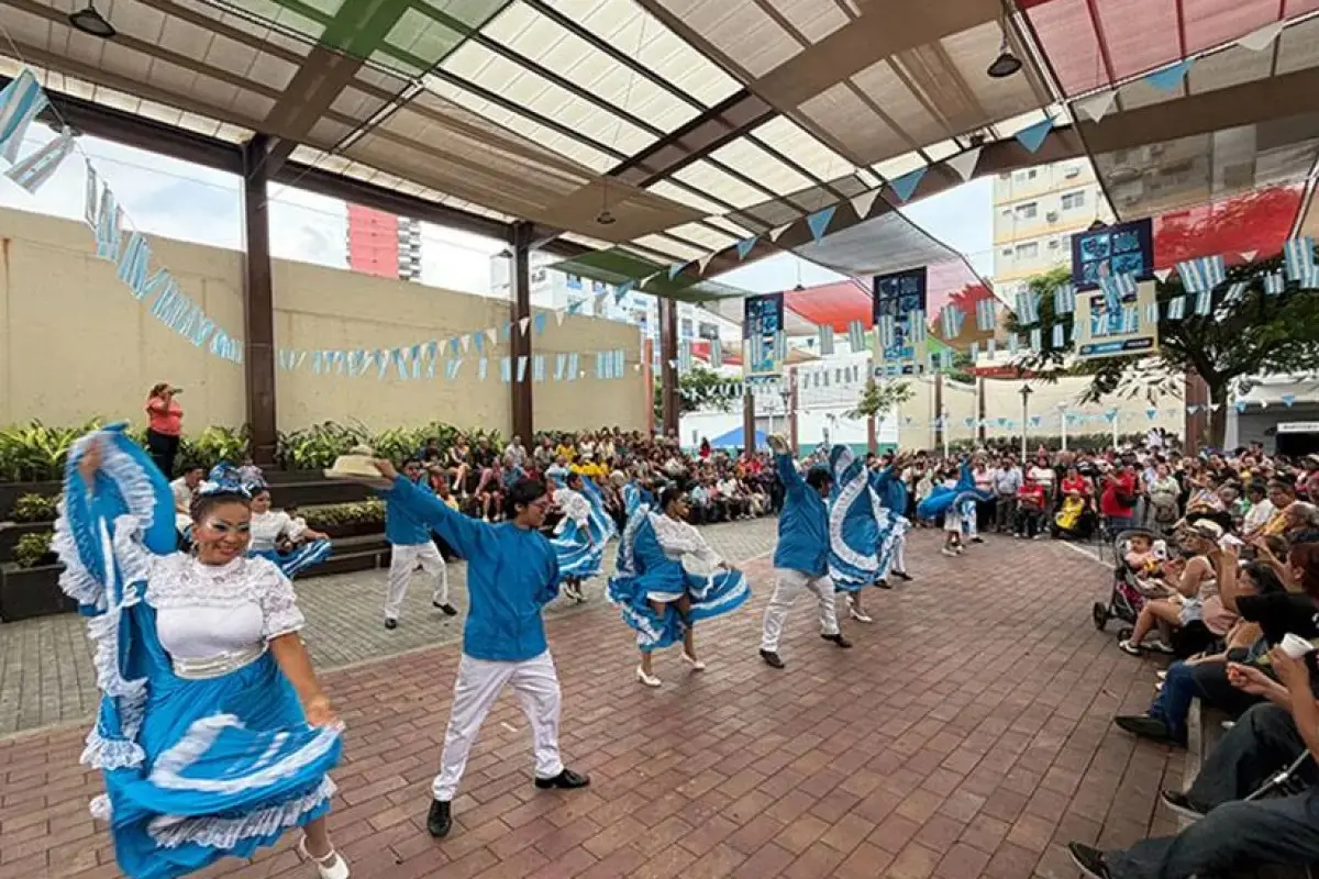 Ruta Centro llena Guayaquil de cultura gratis por sus 491 años- Últimas noticias Ecuador