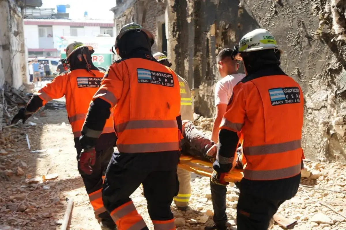 Guayaquil activa bomberos y 29 ambulancias ante El Niño- Últimas noticias Ecuador