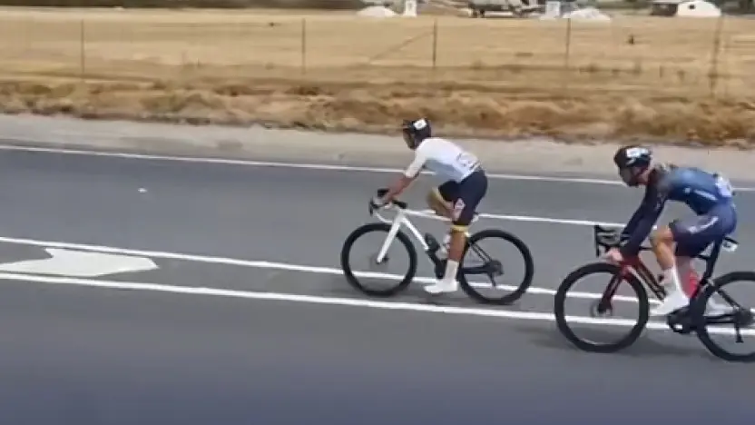 Ciclistas descalificados siguieron en la Panamericana Sur entre Quito y Latacunga- Últimas noticias Ecuador