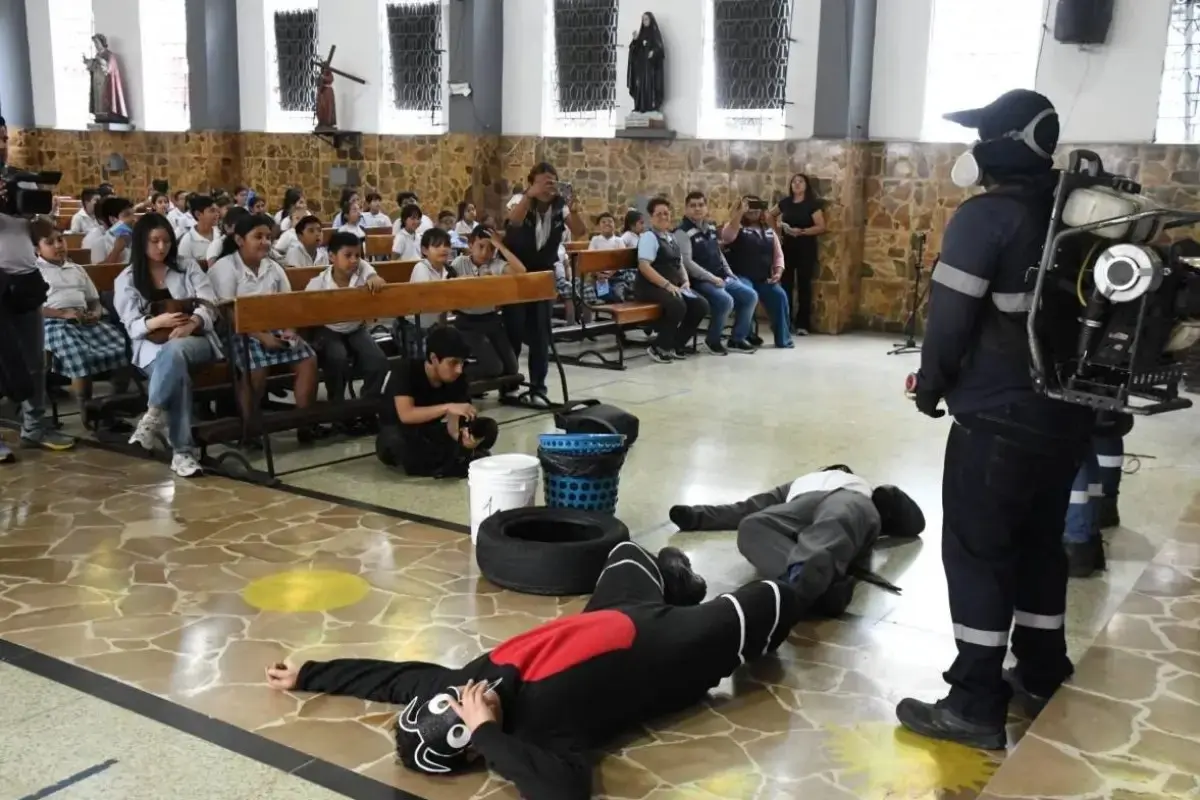 Guayaquil lleva Vector Cero a 40 escuelas para frenar plagas- Últimas noticias Ecuador